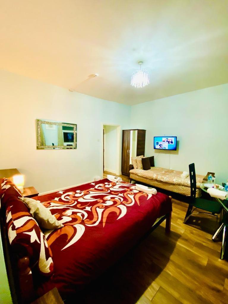 Stylish One Bed Studio Flat Edgware Road In Central