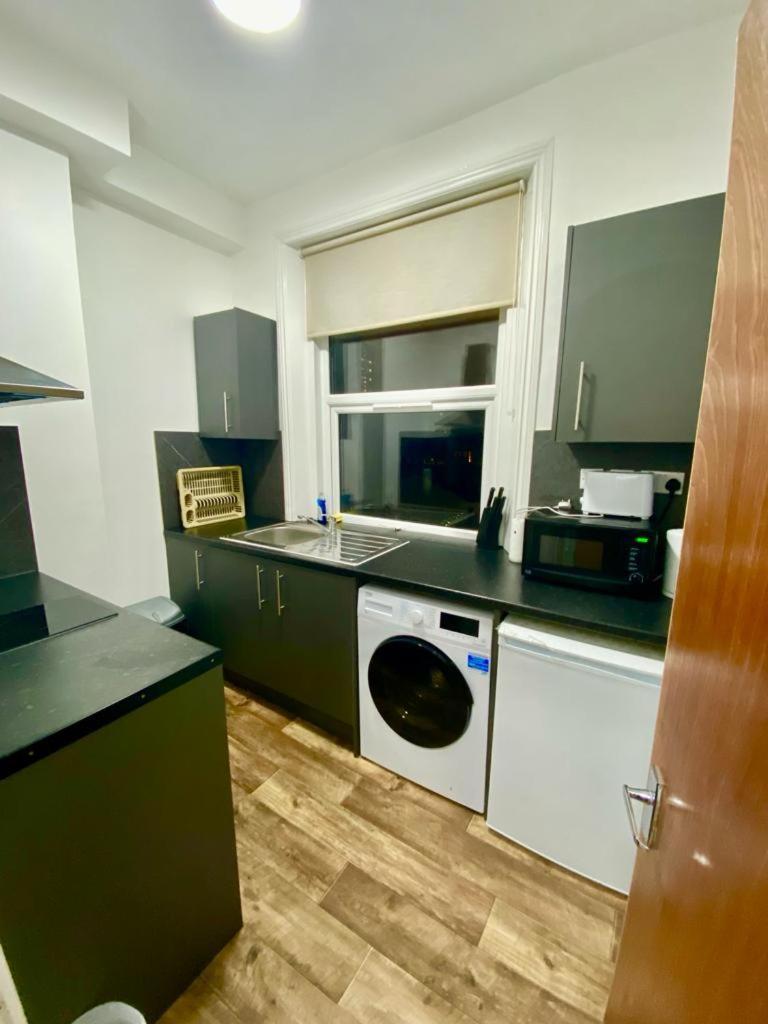 Stylish One Bed Studio Flat Edgware Road In Central London